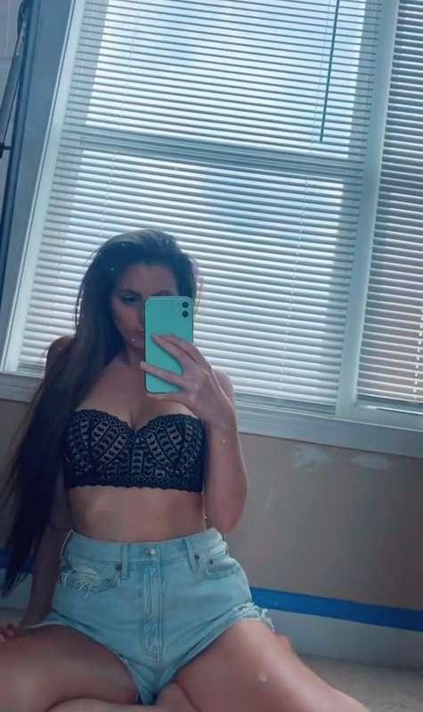 Kinda just wanna live in this bra