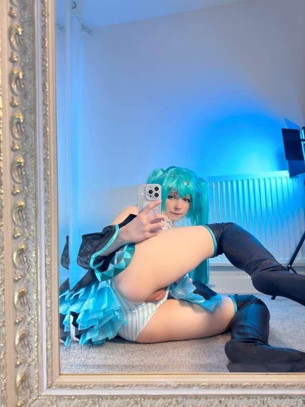 sushibunniii image #2