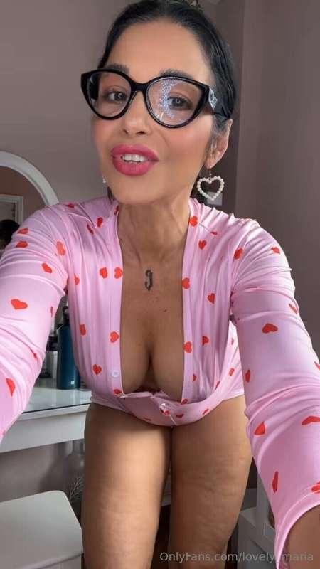 i’m in the mood for something dirty… wanna help? 😏 message m..