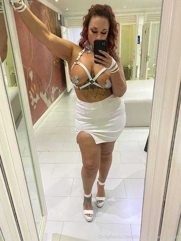 Who doesn't love a nice harness and skirt combo?  Gotta put ..