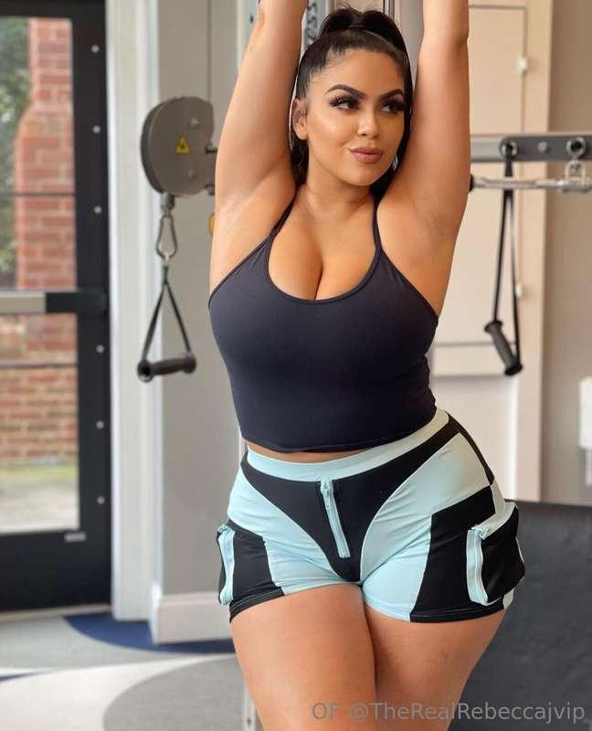 My body’s the fantasy 😈💋