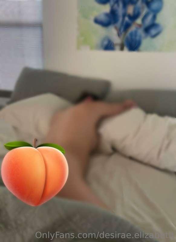 come cuddle with me? ;))🍑