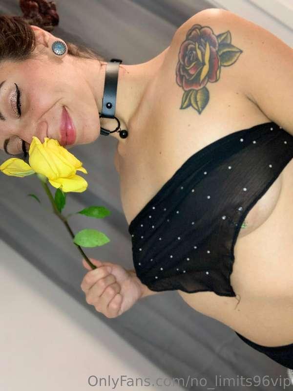Don’t forget to stop and smell the roses…and lick em too 😜