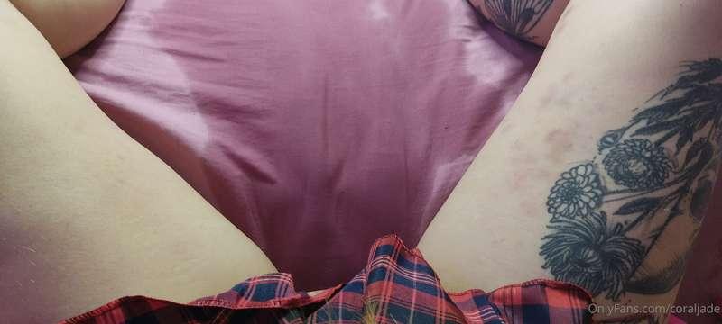 I did a mess on my bed again 🤡