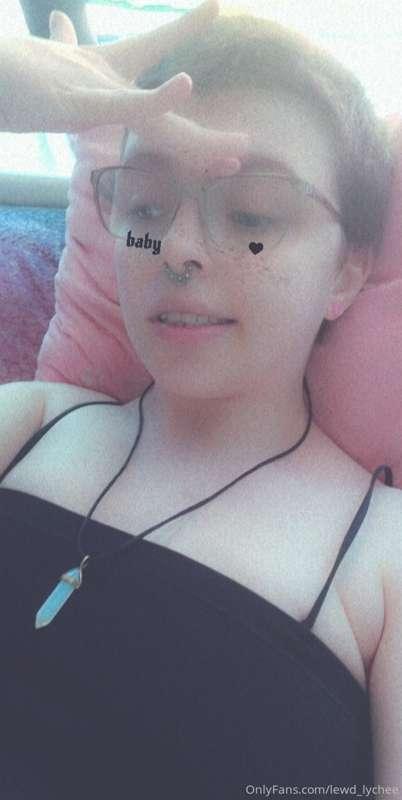 Guess who's in bed sick with a god dam water infection, god ..