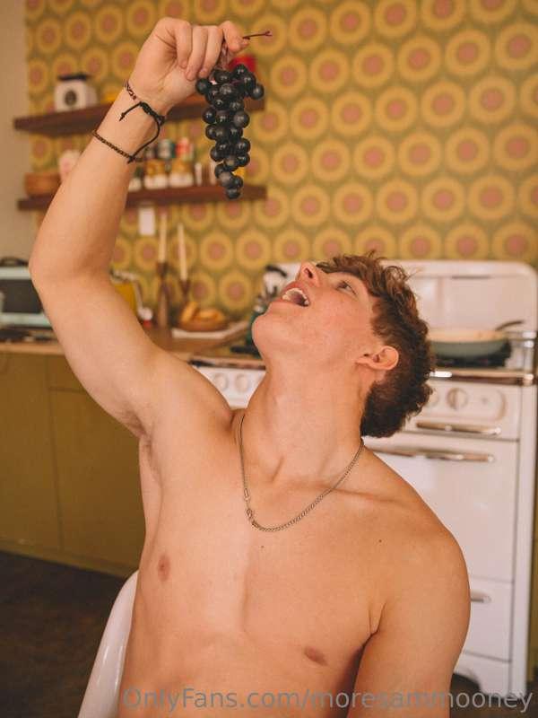🍇🍇