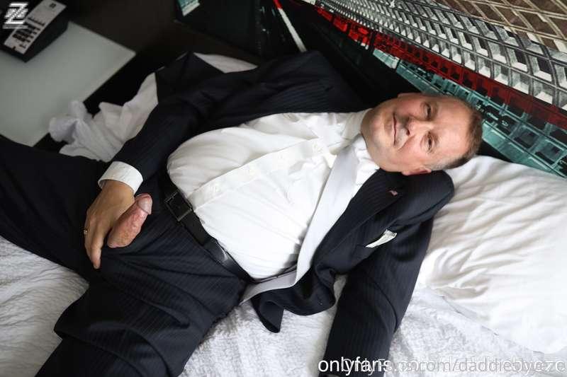 daddiesbyeze image #0