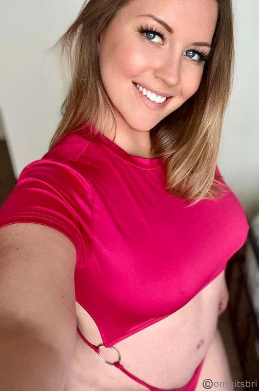 Bet you can’t handle my dirty side 😘🔥 DM me