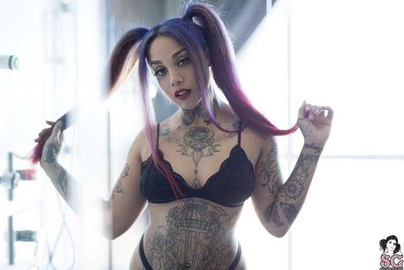 Happy Manic Monday with @lirycsg! Visit her newest member re..
