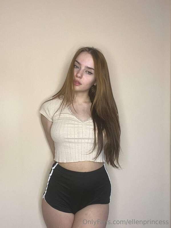 Which is more important to you: fame or fortune?👅