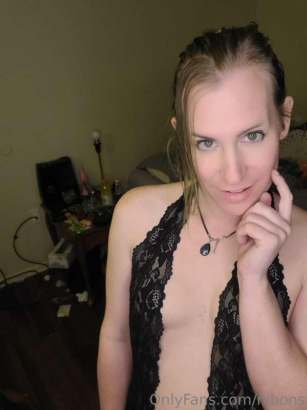 Where in the world
Did I put that orange bra