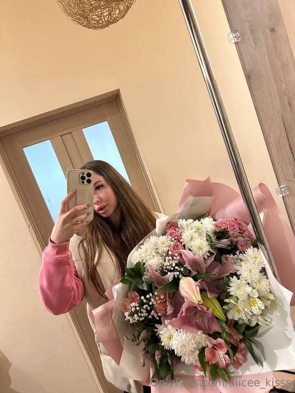 Flowers are a manifestation of feelings, care, love, gratitu..