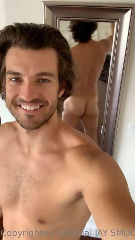 I love being naked knowing you are watching.