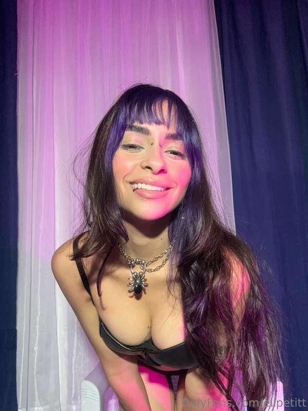 Your purple girl 🍒💜