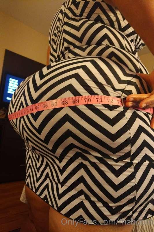 The tale of the tape!
That's 73" inches of REAL BIG PHAY JUI..