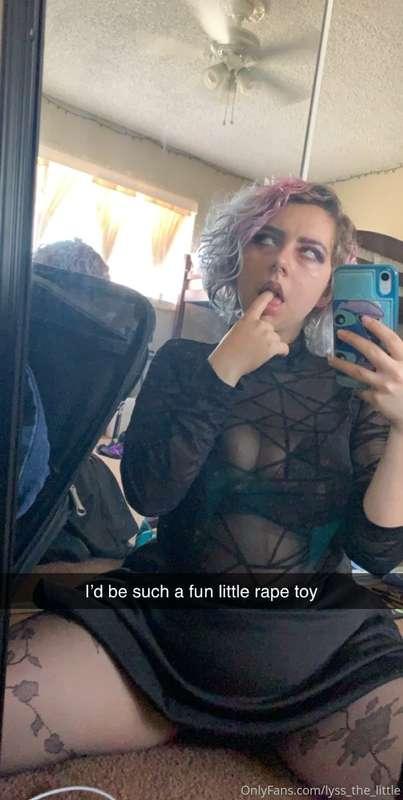 A lil set from my sexting today. Should I go live for an hou..