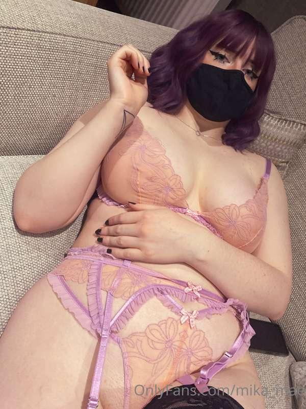 💝 Happy Valentines Day 💝 I'm your present today! So open my ..