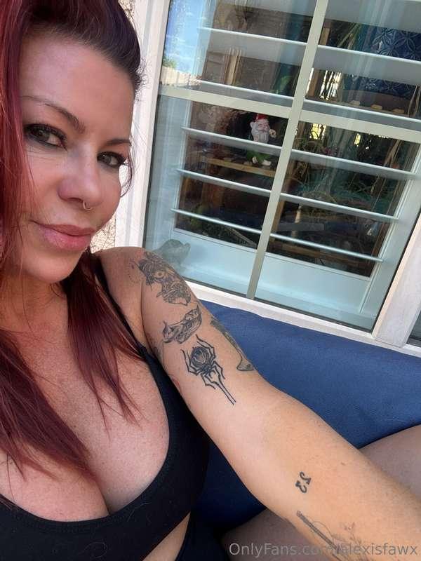 These tits LIVE stream tomorrow morning!! 