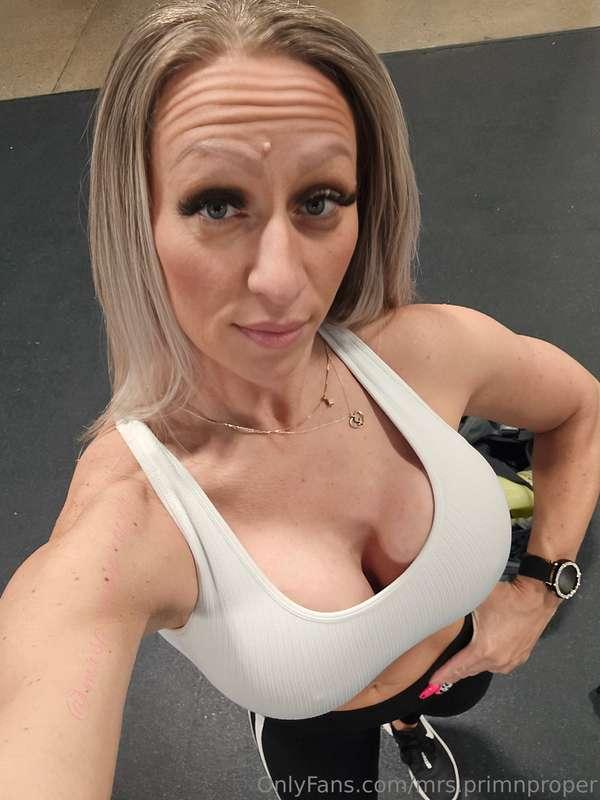 Do you like a strong woman 😈💗💦💋