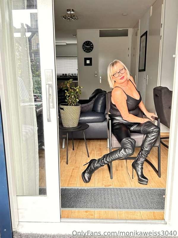 monikaweiss3040 image #0