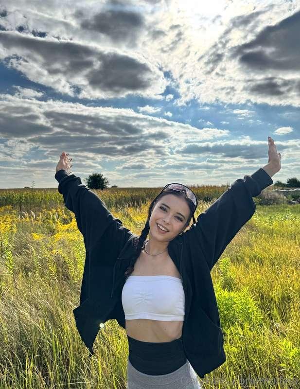 I got out in the field today and just breathed my ass off 🌾 ..