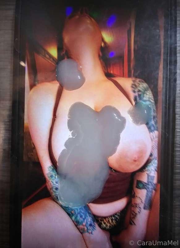 OMG someone sent me the best cum tribute of me ... and I abs..