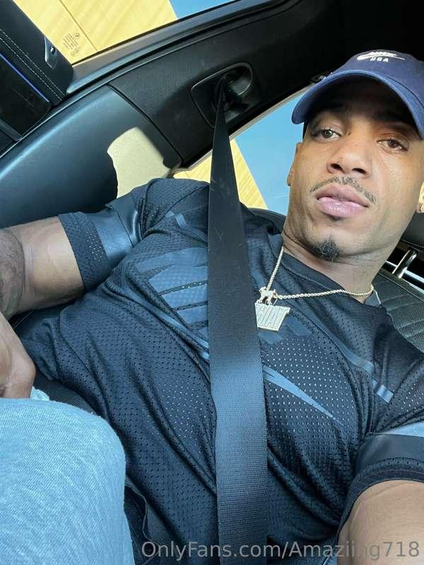 Will you let Daddy take you for a ride 😏