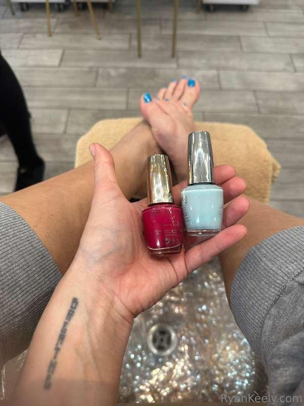 What color should I paint my toe beans? #pedi
