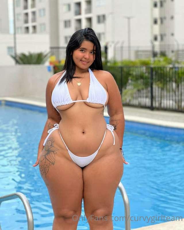 curvygirlteam image #0