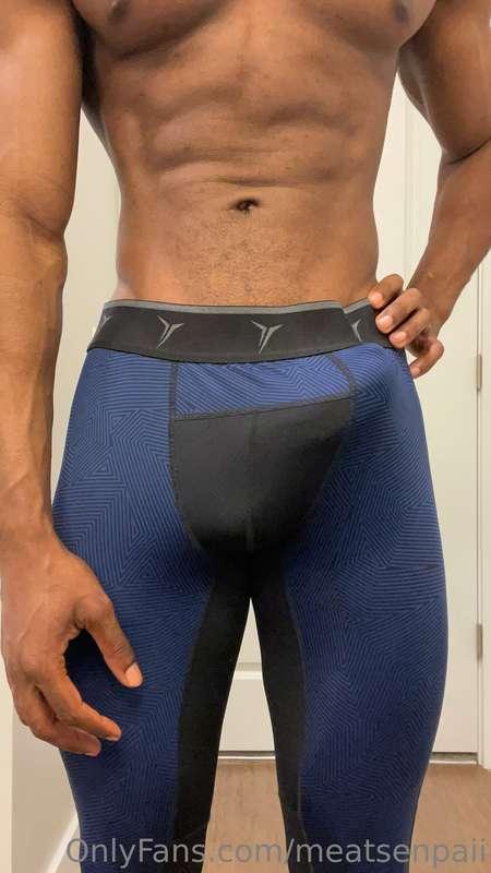 Tried out these compression pants in the gym. Not sure why I..