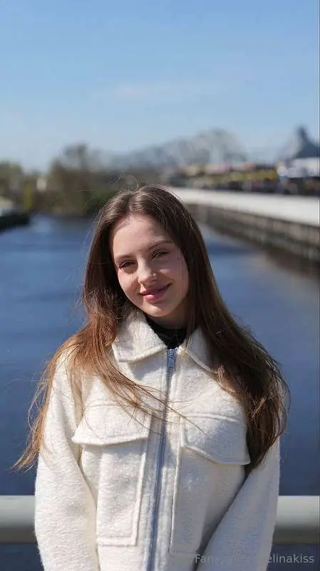 evelinakiss main image