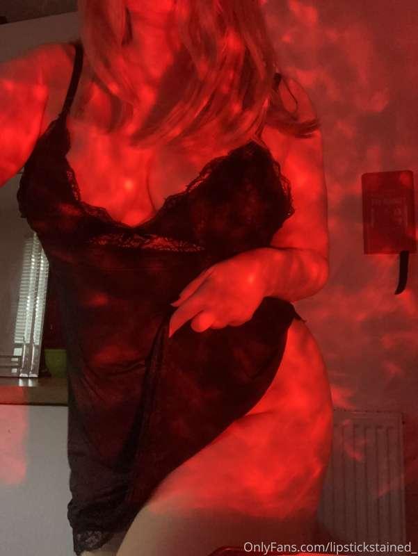 lipstickstained_ image #0