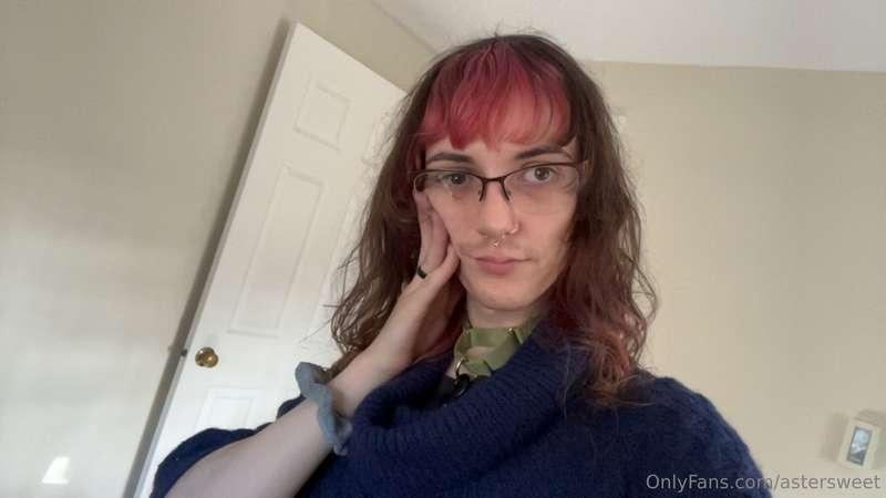 puppy has a treat for you ✨🤭🐶