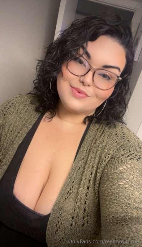 FREE access for 24 hours to my sis' page! 🥰 @shaeleighh
http..