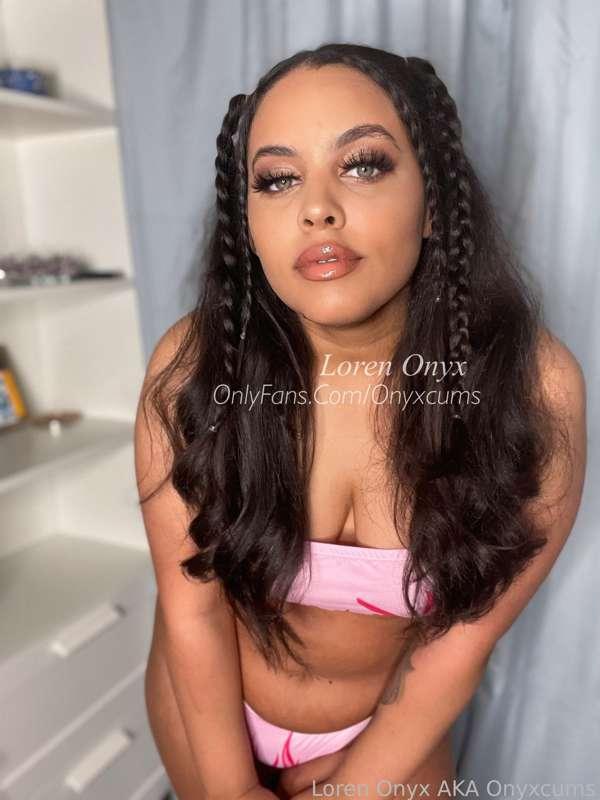 onyxcums image #0