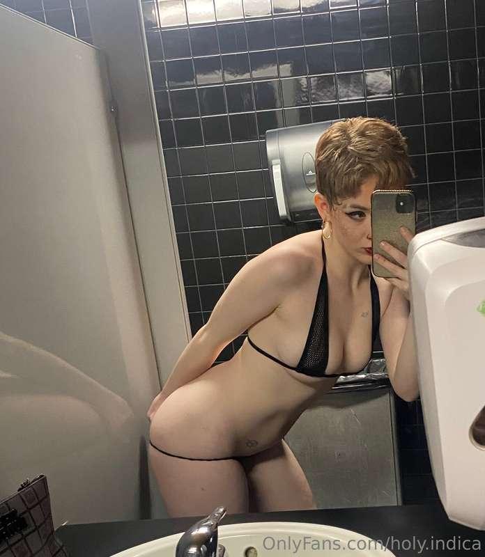 Dancing day in and out rn🩰🥵