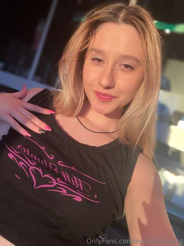 emilyisbraless image #0