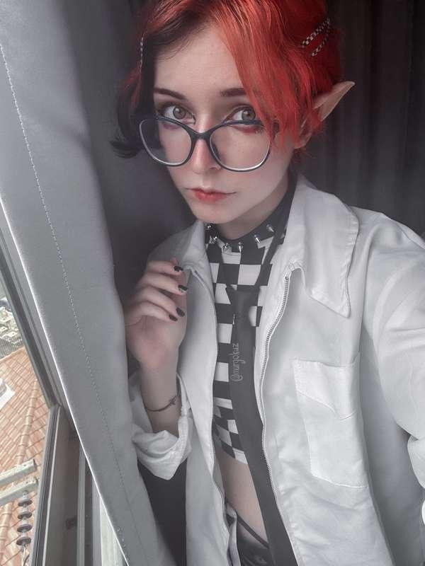 emo+alt+girl
🤍🤍🤍

#fyp #altgf #altgirl #redhead #glasses #shorthair #emogirl #egirl #elfgirl