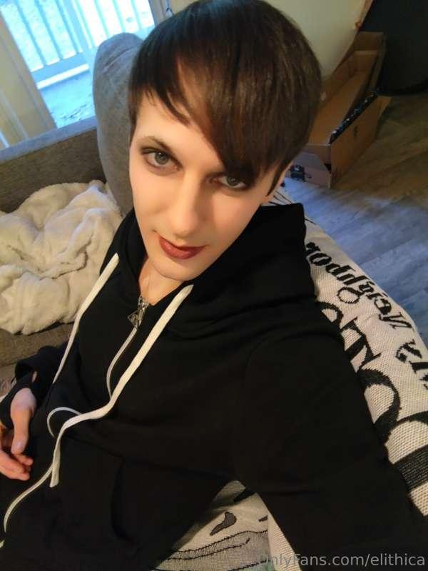 Hey! Just wanted to keep you posted - I had a threesome and ..