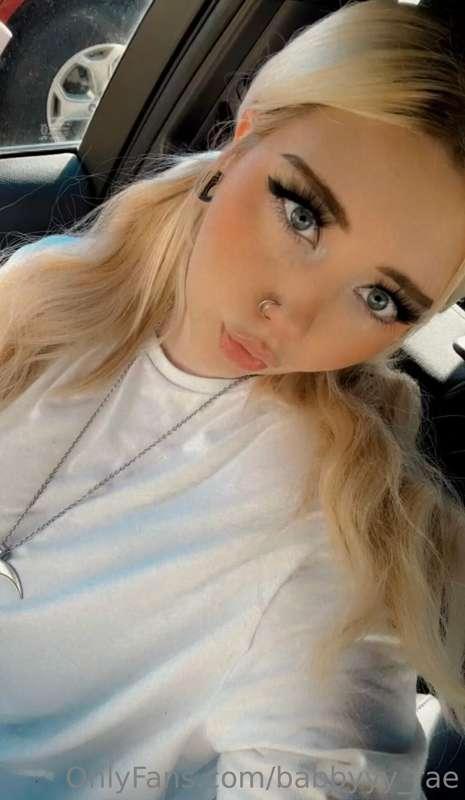 hello everyone, as you guys can see consistency is not my th..