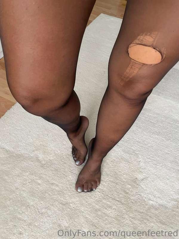 Would u tearing mine pantyhose?