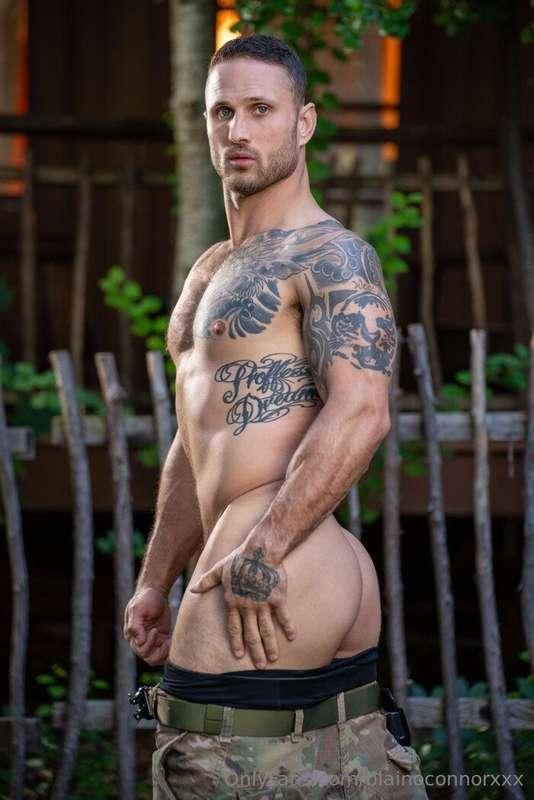 Would you say that I’m pretty photogenic? @blainoconnorxxx 