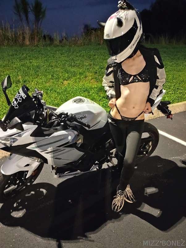 B/G ♀️ ♂️ biker couple 🏍️ video drops at 9am EST 
