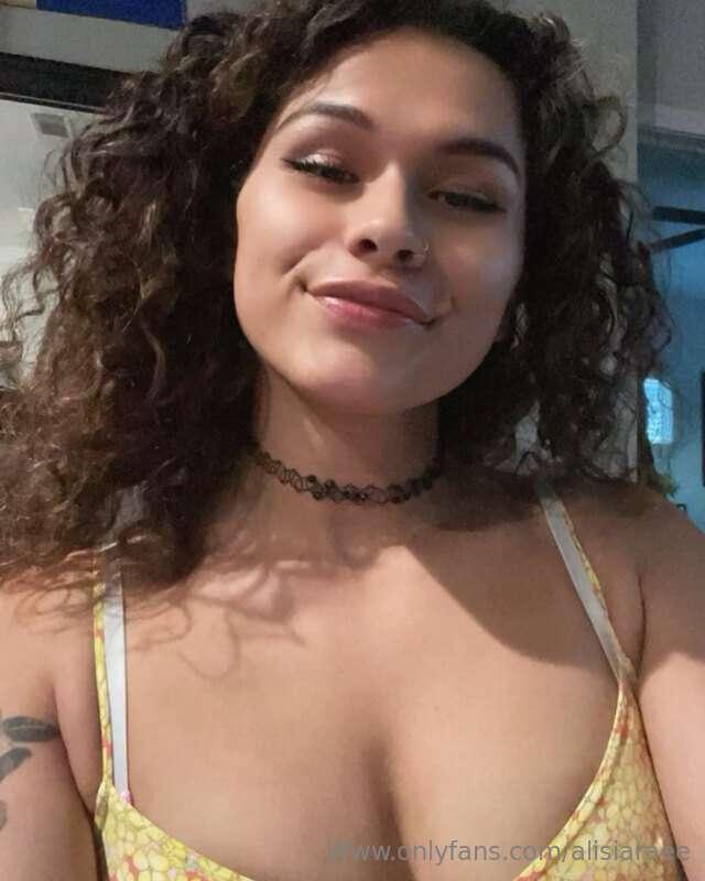 alisiaraee main image