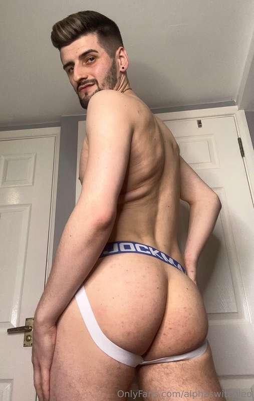 Whose face am I sitting on. Next 😈