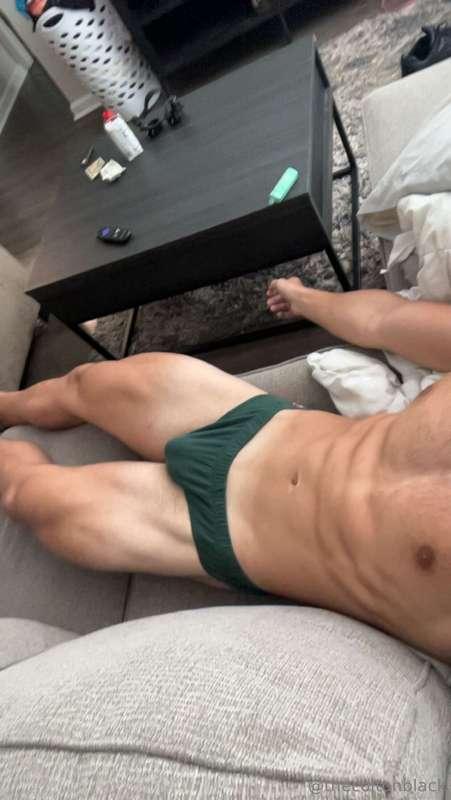 Is green my color? 🐸