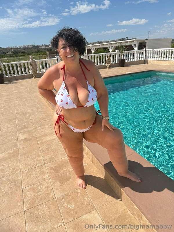 How much pussy could you handle? 😘