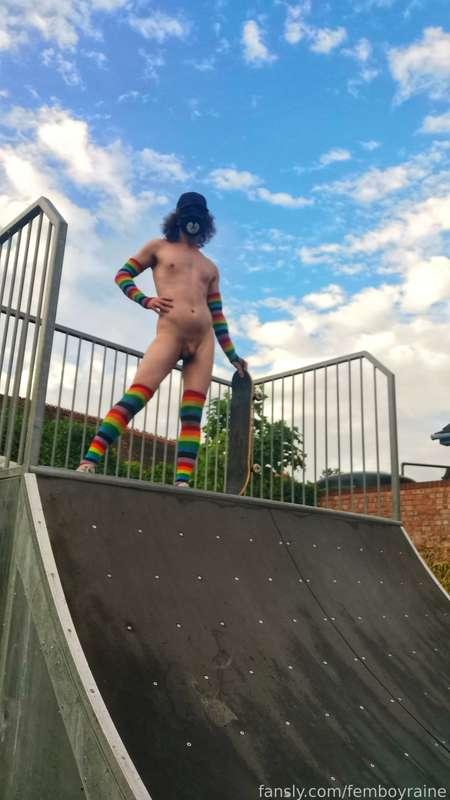femboyraine image #8