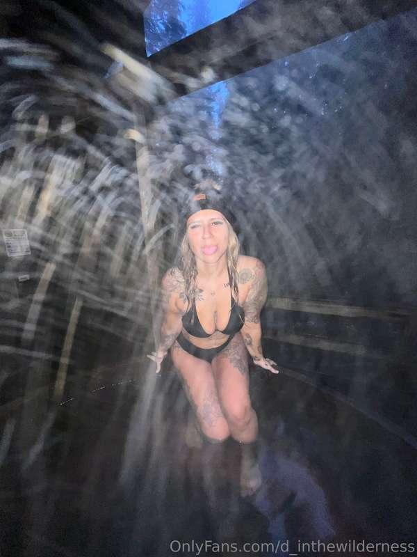 Good morning babes!Happy thanksgiving! Here’s a couple shots..