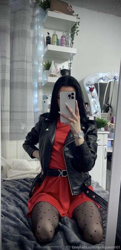 😈